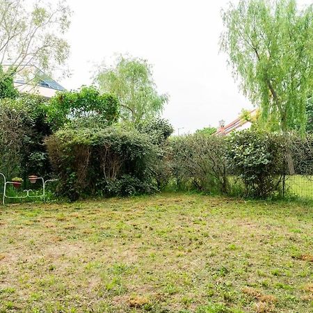 Appartement Avec Jardin Et Terrasse Pres De Paris Mantes-la-Jolie Exterior foto