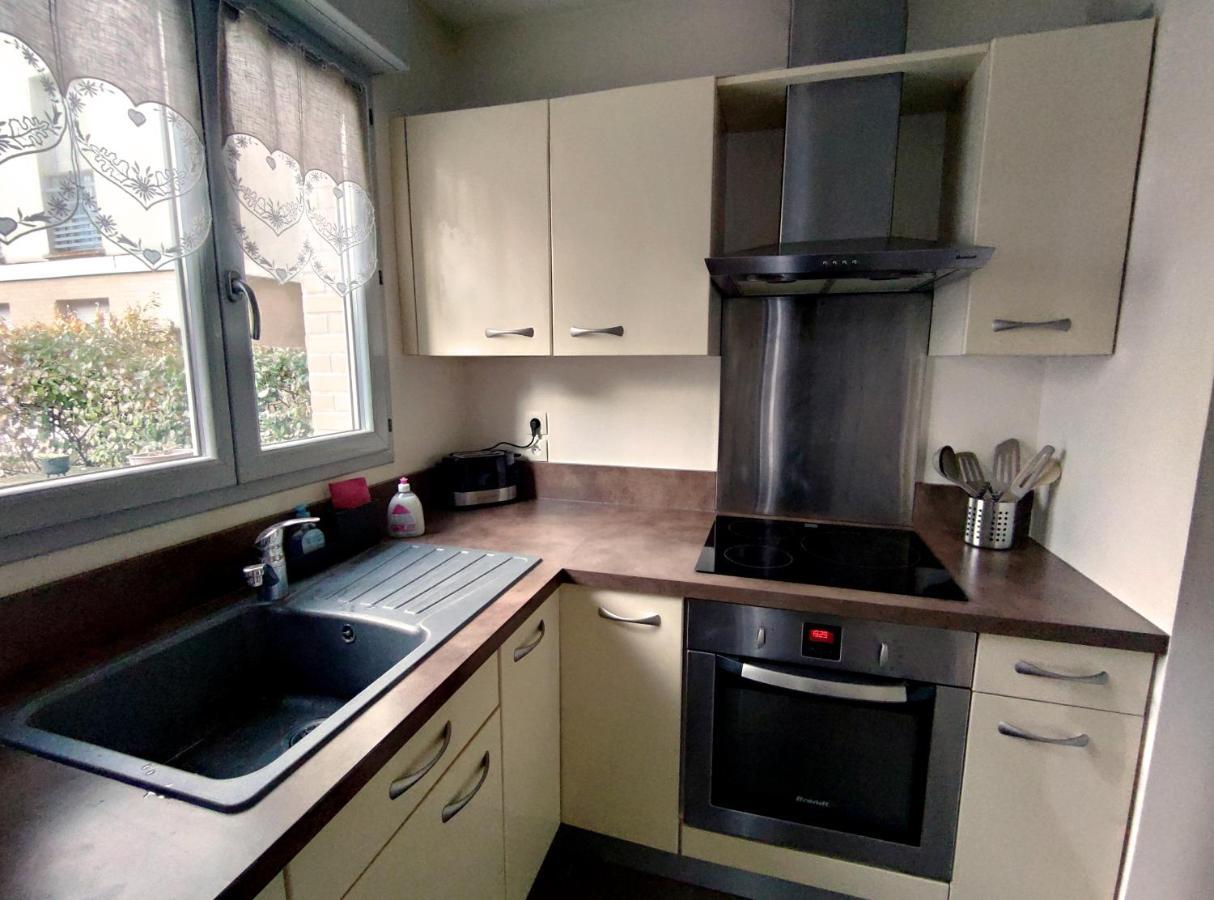 Appartement Avec Jardin Et Terrasse Pres De Paris Mantes-la-Jolie Exterior foto