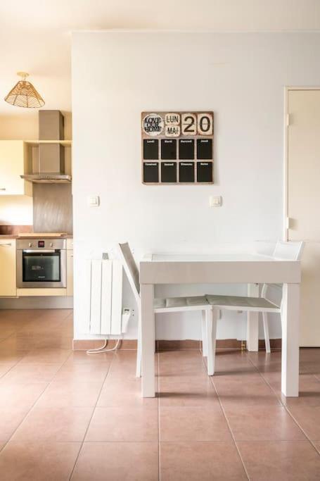 Appartement Avec Jardin Et Terrasse Pres De Paris Mantes-la-Jolie Exterior foto
